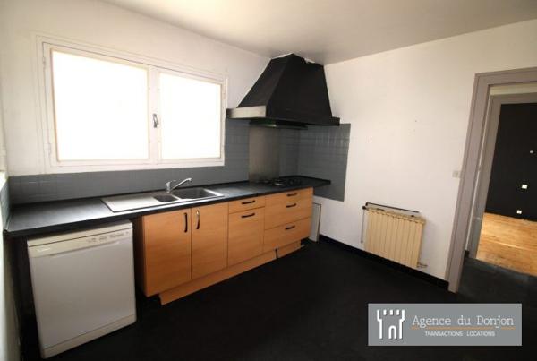 Maison ancienne Chaniers 301 m²