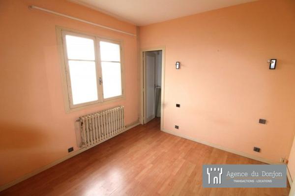 Maison ancienne Chaniers 301 m²