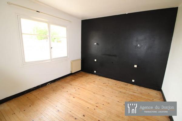 Maison ancienne Chaniers 301 m²