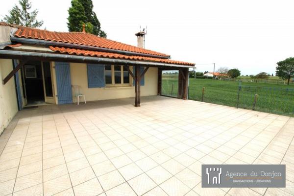 Maison ancienne Chaniers 301 m²