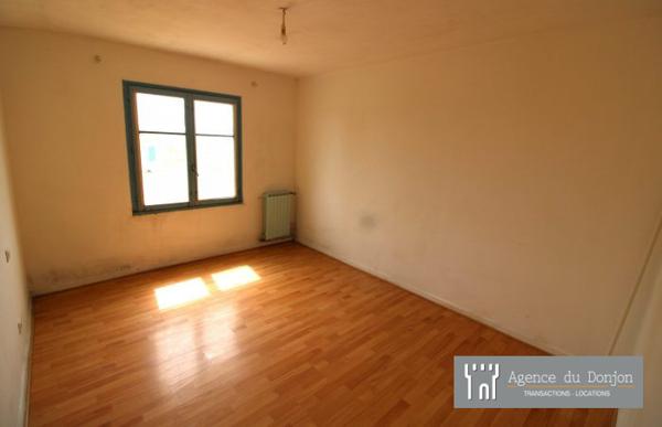 Maison ancienne Chaniers 301 m²