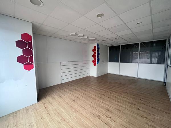 Local commercial - Chateau Farine - 315,95m²