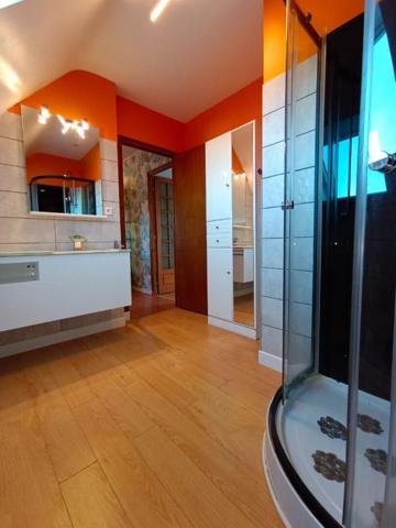 Maison  6 pièce(s) 152 m2