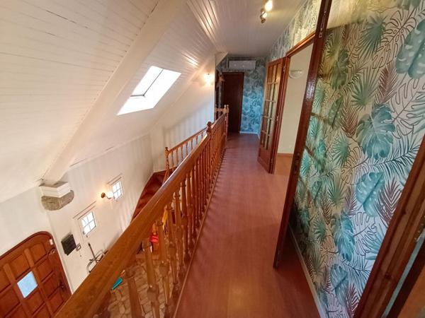 Maison  6 pièce(s) 152 m2