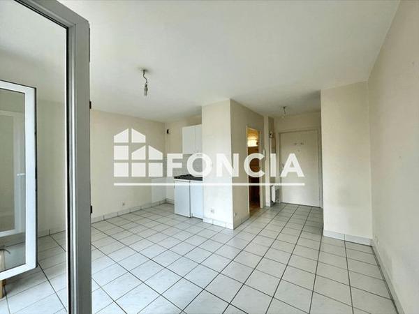 Location Studio 25.8 m² - 6 RUE DE MALVILLE Nantes 44100