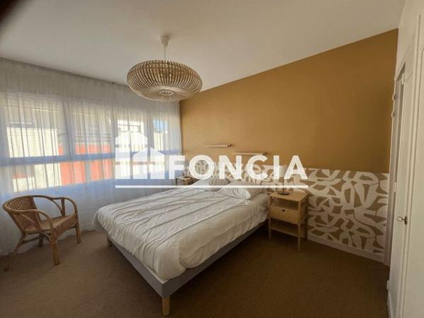 Location Appartement 4 pièces 97.1 m² - 6 rue Auguste Beuneux Laval 53000