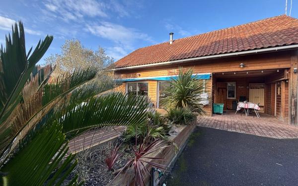 Maison à vendre    5 pièces •  Léon