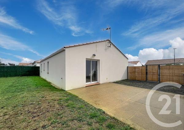 Maison à vendre  4 pièces - 80,83 m 2   CHALLANS  - 85