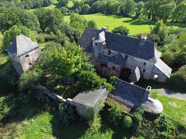Manoir à vendre à Auzits dans l'Aveyron (12390), ref : 1185   
Mas Del Bosc
