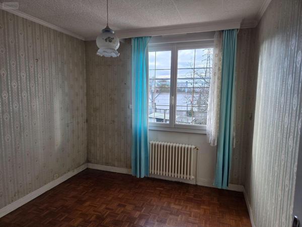 Maison à vendre à Mayenne en Mayenne (53100), ref : 53075/DLS74