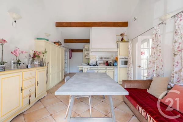 Maison à vendre  8 pièces - 230 m 2   LES ARCS  - 83