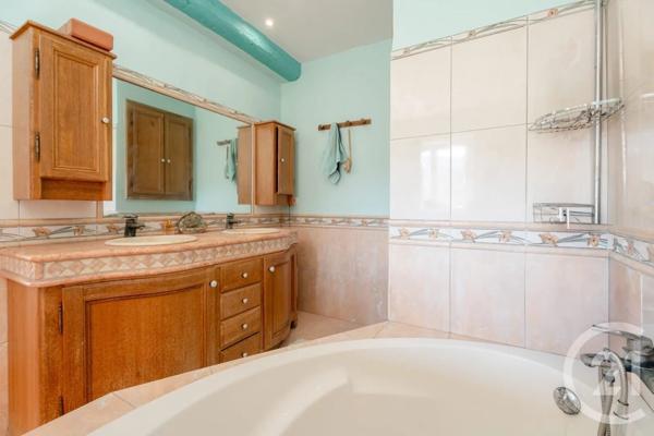 Maison à vendre  8 pièces - 230 m 2   LES ARCS  - 83