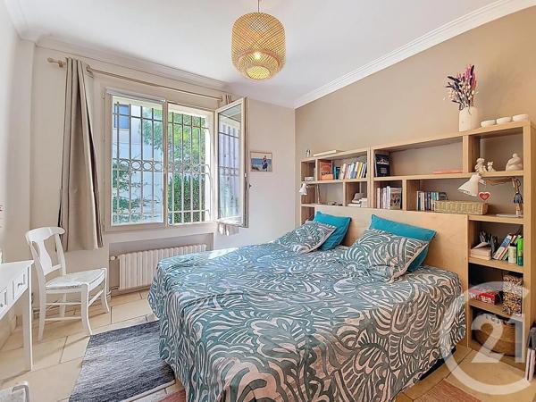Maison à vendre  5 pièces - 150 m 2   AVIGNON  - 84