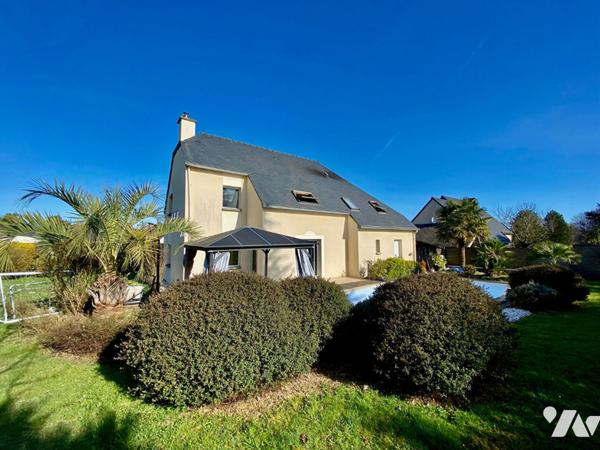BRUZ - GOLF DE CICE BLOSSAC - Vaste maison de 200m² avec piscine