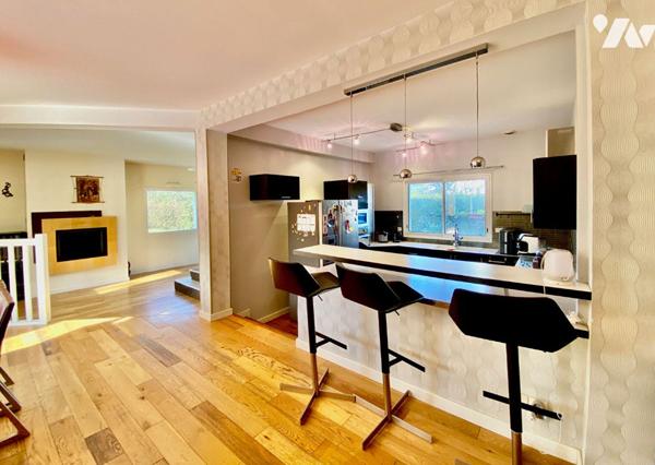 BRUZ - GOLF DE CICE BLOSSAC - Vaste maison de 200m² avec piscine