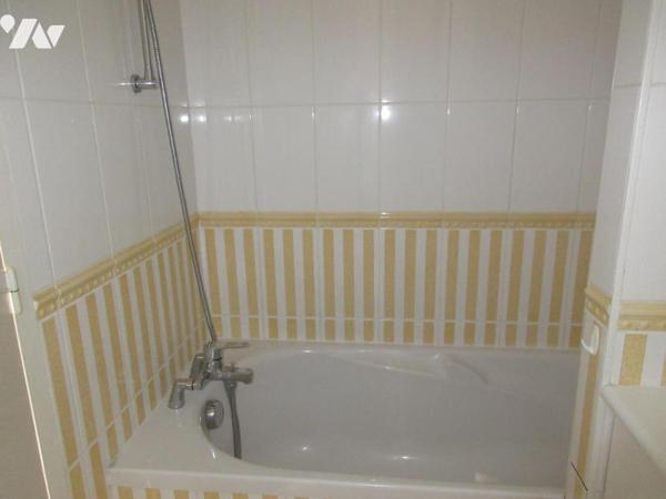 VANNES HYPER CENTRE APPARTEMENT 2 CHAMBRES - GARAGE - 2 CAVES