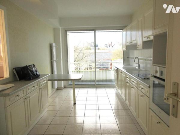 VANNES HYPER CENTRE APPARTEMENT 2 CHAMBRES - GARAGE - 2 CAVES