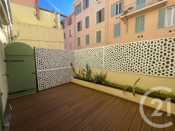 Appartement F1 à vendre  1 pièce - 25,14 m 2   CANNES  - 06