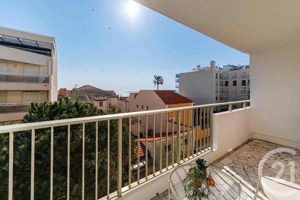 Appartement F1 à vendre  1 pièce - 25,14 m 2   CANNES  - 06