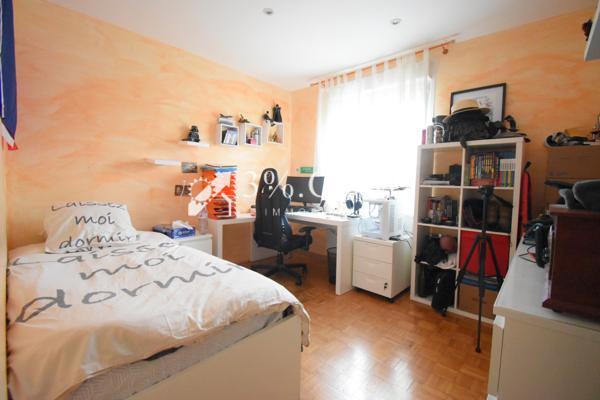 Maison 6 pièce(s) 4 chambre(s) 180 m²