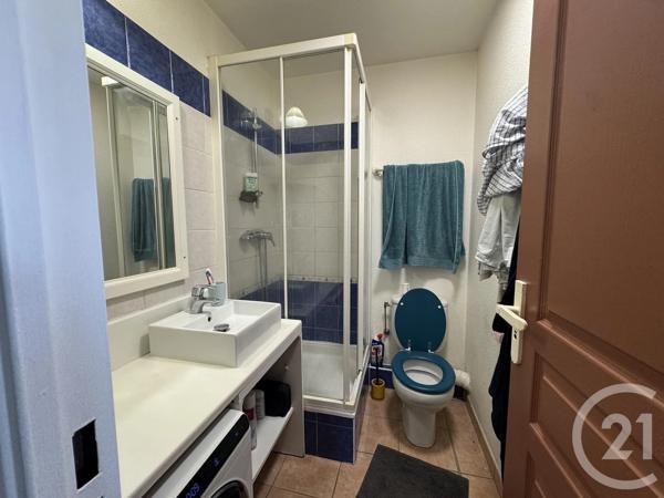 Appartement F3 à vendre  3 pièces - 51 m 2   LES ISSAMBRES  - 83