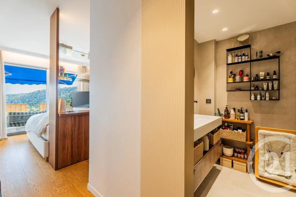 Appartement F3 à vendre  3 pièces - 64,01 m 2   VILLEFRANCHE SUR MER  - 06