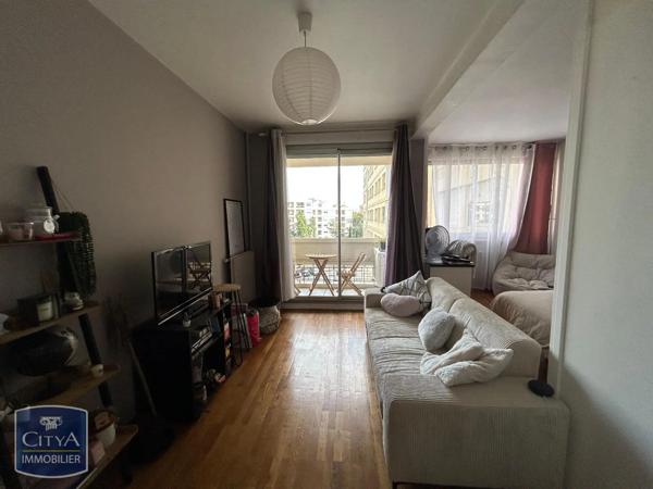 Appartement à louer 1 pièce 41.72m² Lyon (69008)