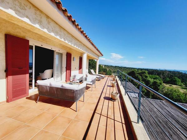 Propriété d'exception avec vue mer imprenable