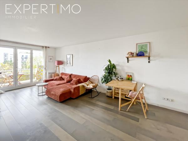 Issy-les-Moulineaux (92130) Résidence calme - T3 de 67 m² avec balcon