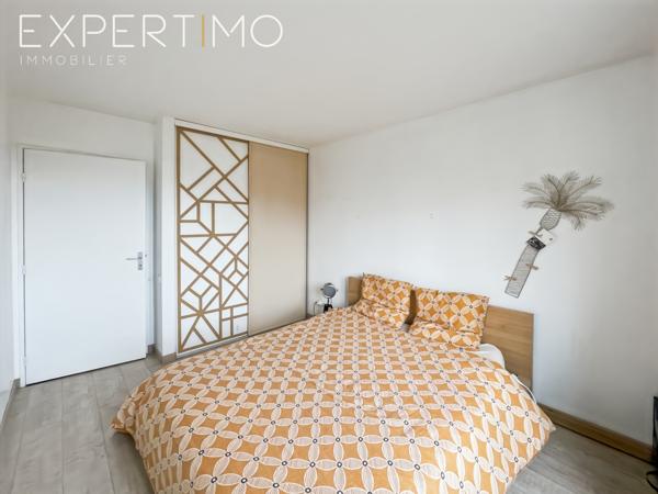 Issy-les-Moulineaux (92130) Résidence calme - T3 de 67 m² avec balcon