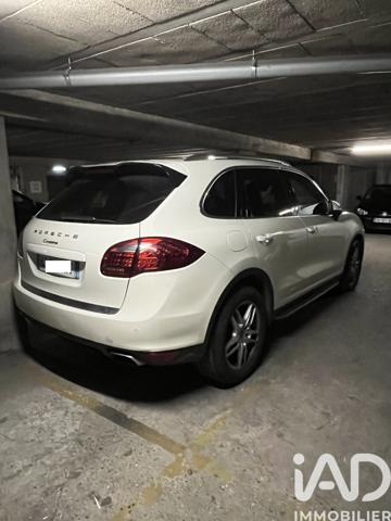 Parking à vendre 10 m² Paris 18