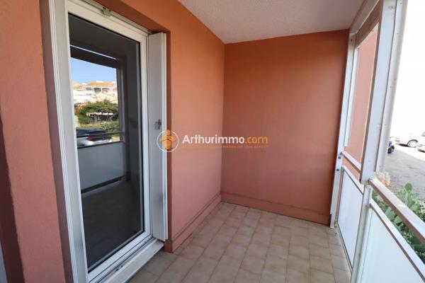 Vente                                                      Appartement
                        
                     3 pièces                      55 m2                     à Le Grau-du-Roi