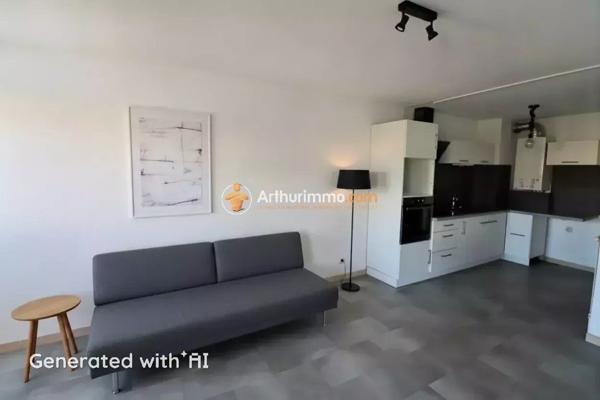 Vente                                                      Appartement
                        
                     3 pièces                      55 m2                     à Le Grau-du-Roi