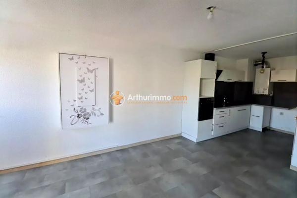 Vente                                                      Appartement
                        
                     3 pièces                      55 m2                     à Le Grau-du-Roi
