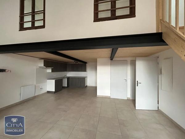 Appartement à louer 2 pièces 61.42m²