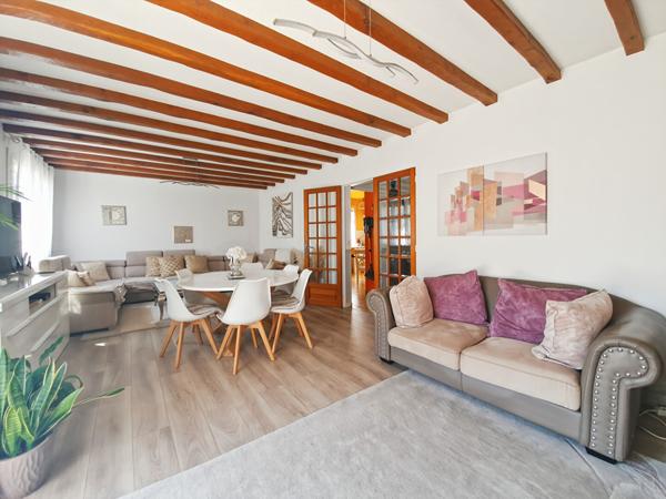 Maison Meulan En Yvelines 7 pièces 172 m² sous sol total, piscine, 850 m² de parcelle