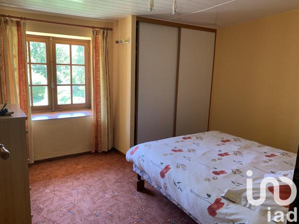 Maison 7 pièces de 198 m² à Manot (16500)