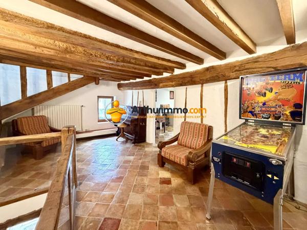 Vente                                                      Maison
                        
                     8 pièces                      280 m2                     à La Ferté-sous-Jouarre