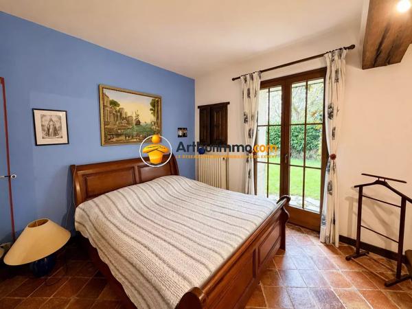 Vente                                                      Maison
                        
                     8 pièces                      280 m2                     à La Ferté-sous-Jouarre