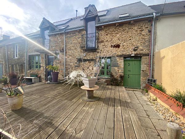 Maison de 4 pieces a Loyat  (56800)