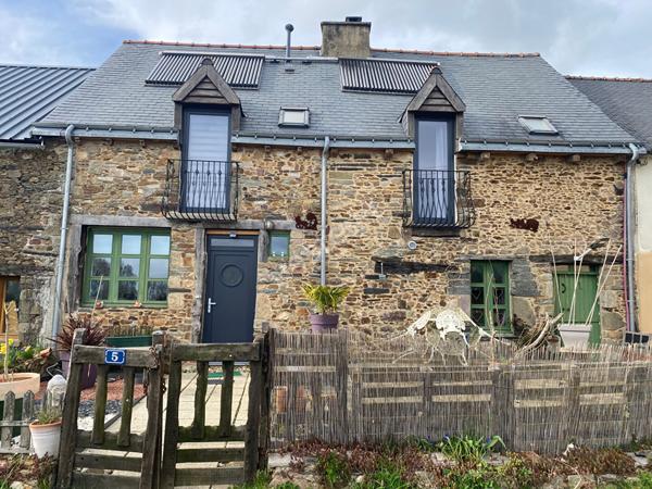 Maison de 4 pieces a Loyat  (56800)