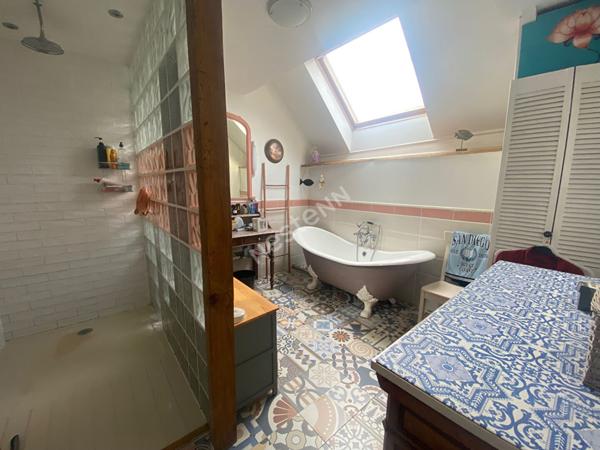 Maison de 4 pieces a Loyat  (56800)