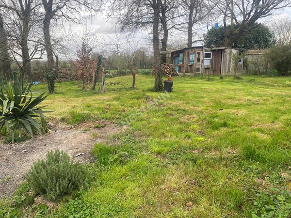 Maison de 4 pieces a Loyat  (56800)