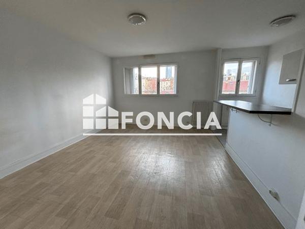 Location Studio 24.19 m² - 1/11 RUE EICHENBERGER Puteaux 92800