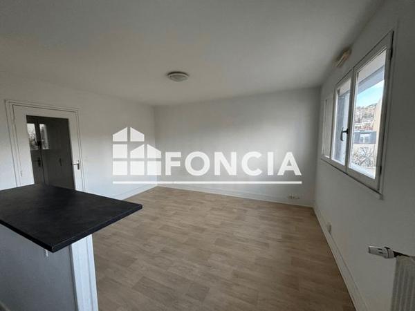 Location Studio 24.19 m² - 1/11 RUE EICHENBERGER Puteaux 92800