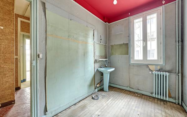 Appartement à vendre    5 pièces • 102,54 m2 Issy-les-Moulineaux