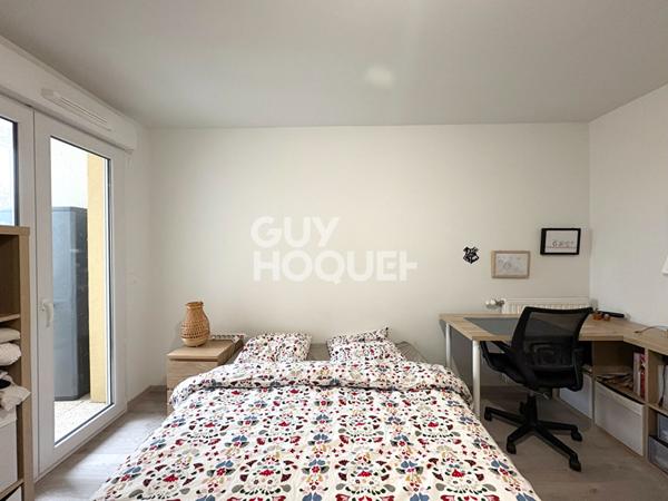 T3 résidence récente / double balcons