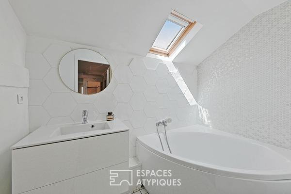 Belle meulière rénovée par un architecte d’intérieur et son jardin méditerranéen