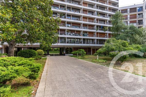 Appartement F4 à vendre  4 pièces - 97 m 2   PARIS  - 75014