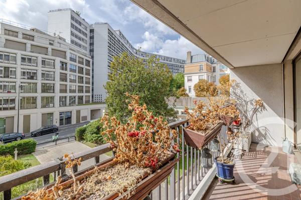 Appartement F4 à vendre  4 pièces - 97 m 2   PARIS  - 75014